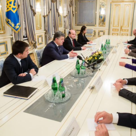 Oerleg Poroshenko met raad van Europa delegatie in Kiev